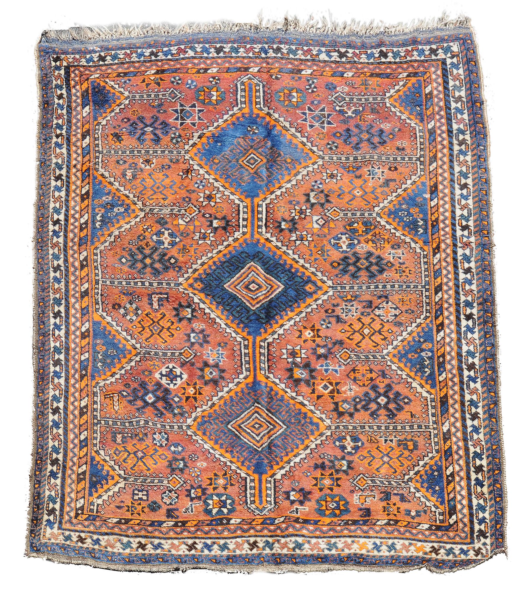 A Shiraz carpet 256cm x 163cm A Shiraz carpet 256cm x 163cm