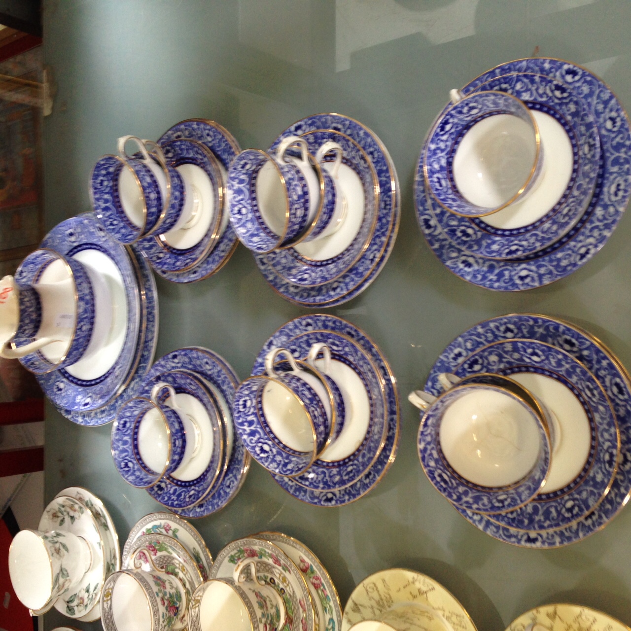 A Pountney and Co. Bristol 'Cromer' pattern part dinner service, a Royal Albert part tea service, - Image 3 of 3