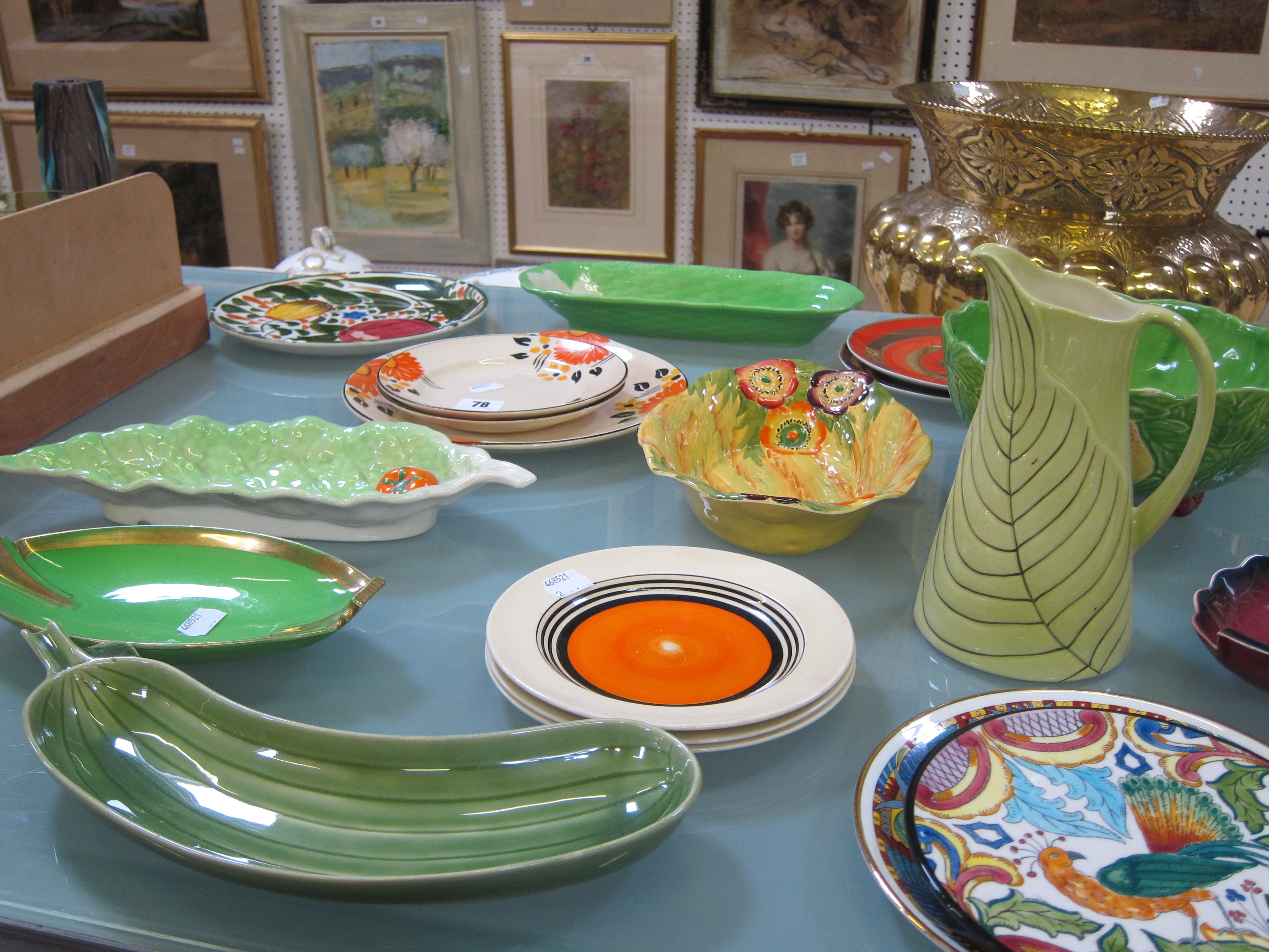 A quantity of Carlton ware, to include a ' Rouge Royal' dish, other assorted Carlton Ware to include - Image 2 of 2