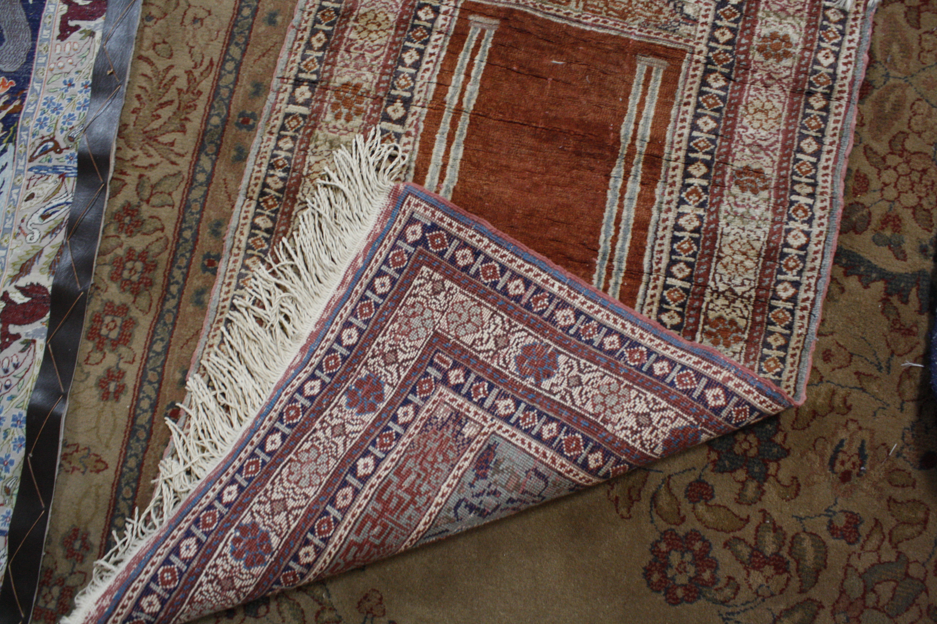 An Isfahan rug 101 x 70cm together with six further rugs - Image 5 of 10