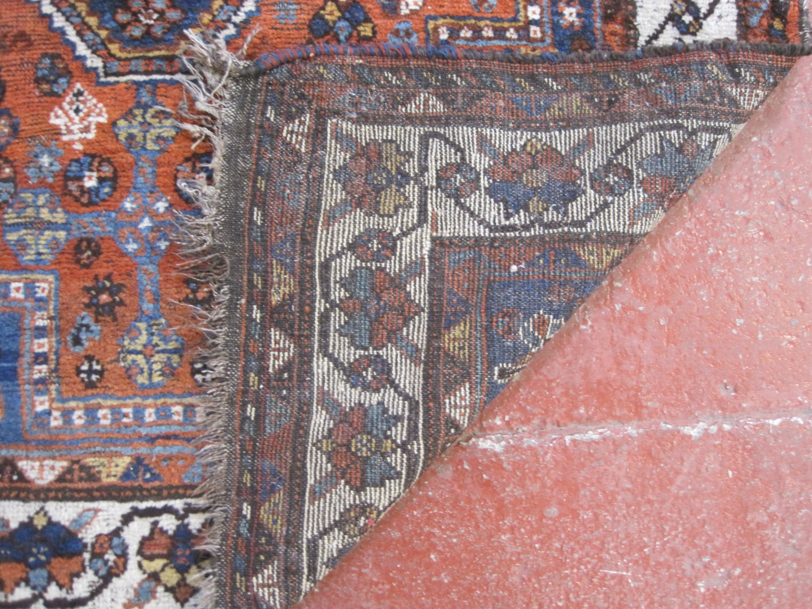 A Persian Qashqai rug 145 x 100cm - Image 2 of 2