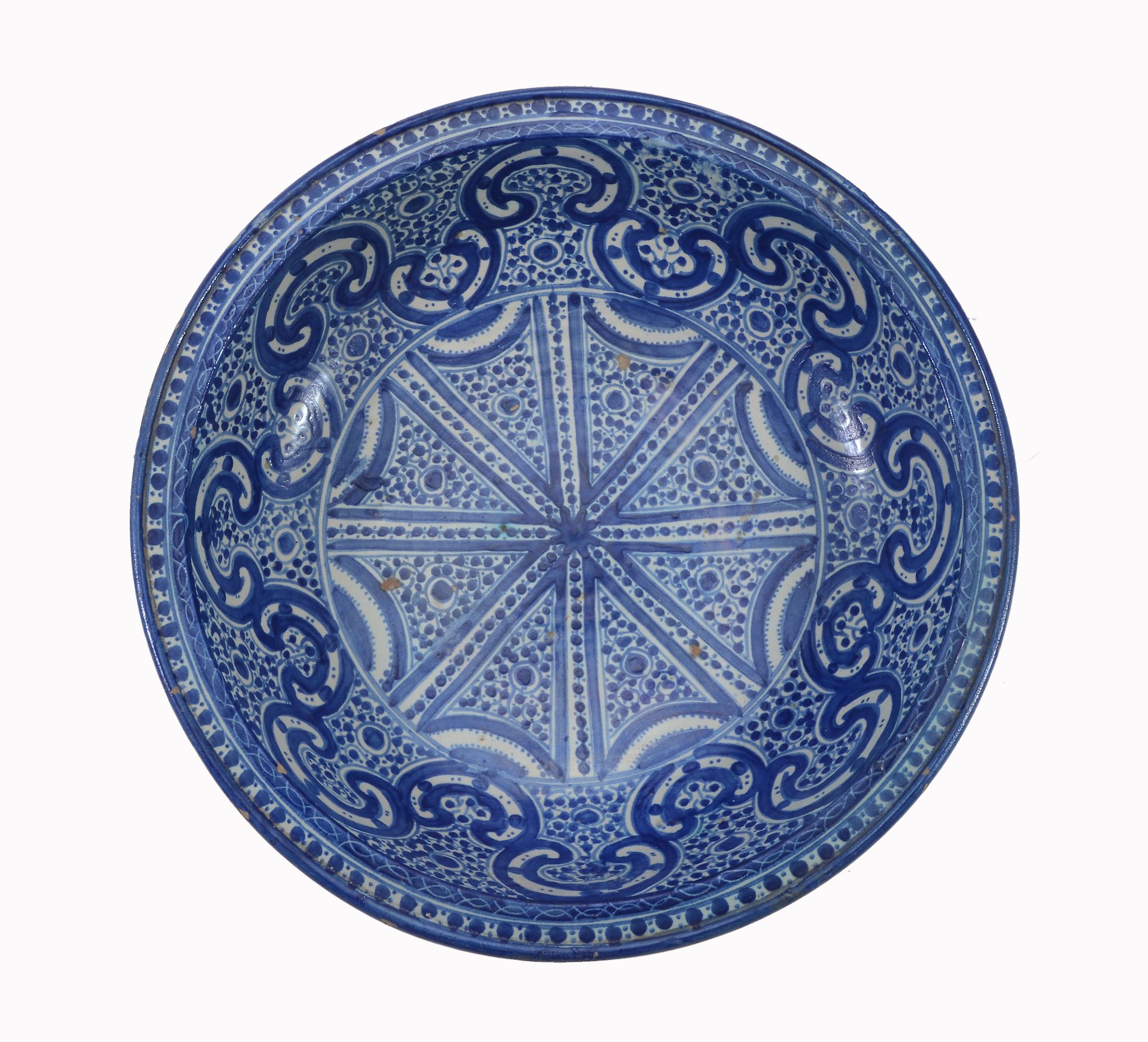 An Iberian maiolica blue and white bowl, 20th century  An Iberian maiolica blue and white bowl, - Image 2 of 2