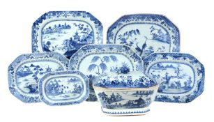 Four various Chinese blue and white meat dishes, Qianlong  Four various Chinese blue and white