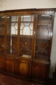 A Georgian style mahogany breakfront library bookcase 215cm high, 204cm