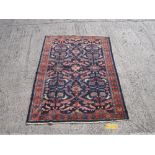 A Persian Mahal rug 195 x 133cm