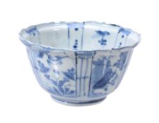 -1 A Chinese blue and white Kraak bowl, Wanli, circa 1600-1620, thinly potted -1 A Chinese blue