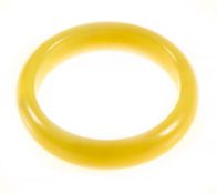 A yellow jade bangle, late Qing dynasty , finely polished, 7.4cm diameter 黄玉镯子 A yellow jade bangle,