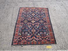 A Persian Mahal rug 195 x 133cm