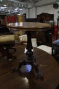 A Victorian walnut inlaid occasional table 59cm diameter