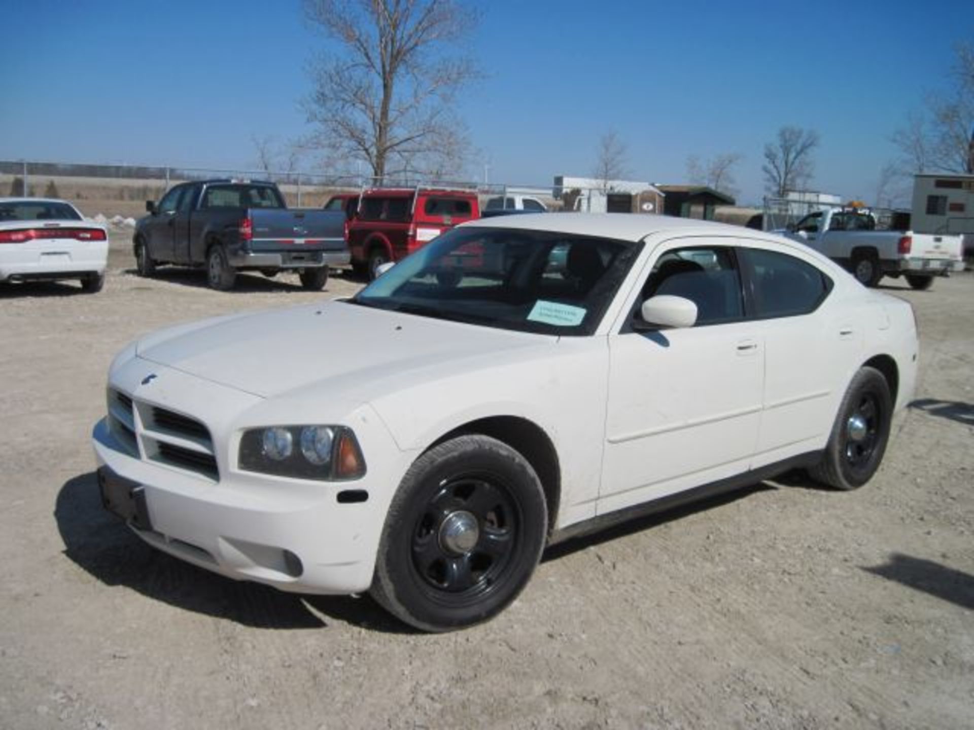 Lot 5 -  Lot# 5 2009 Dodge Charger 2009 Dodge Charger; 254,153km; V8 engine; 5.7L; tires good, - Image 5 of 5