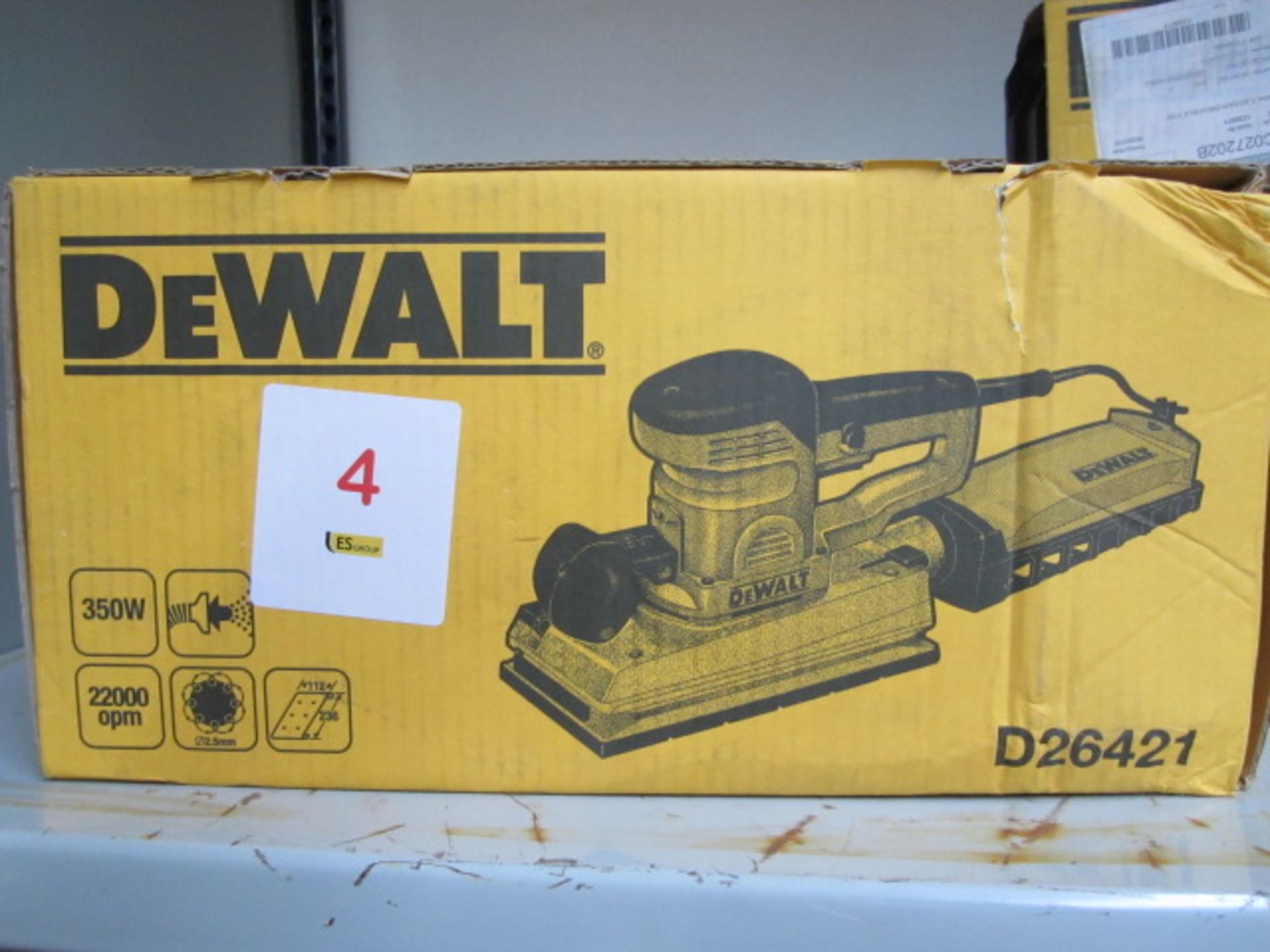 Dewalt D26421 350w Sander, 110v