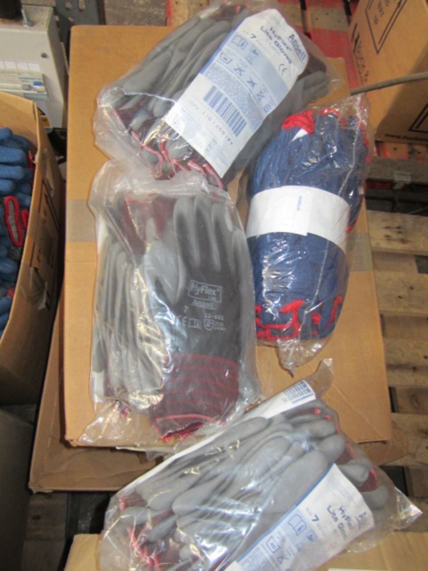 Pallet of assorted gloves including Ansell Sensilite, Ansell Hy Flex - Image 4 of 5