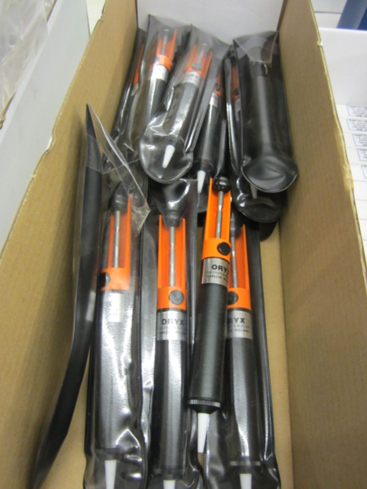 Fifteen oryx suction syringes