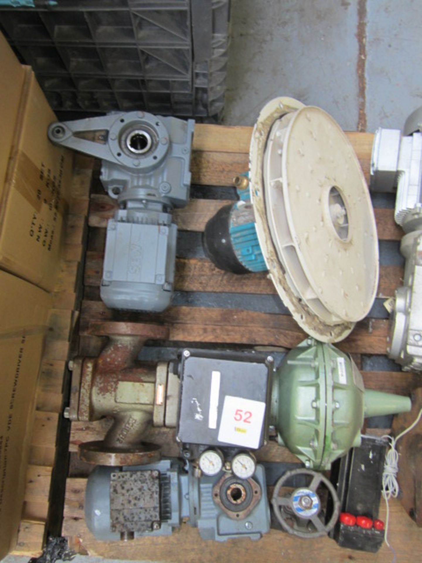 Pallet of assorted motor valves - Image 2 of 3
