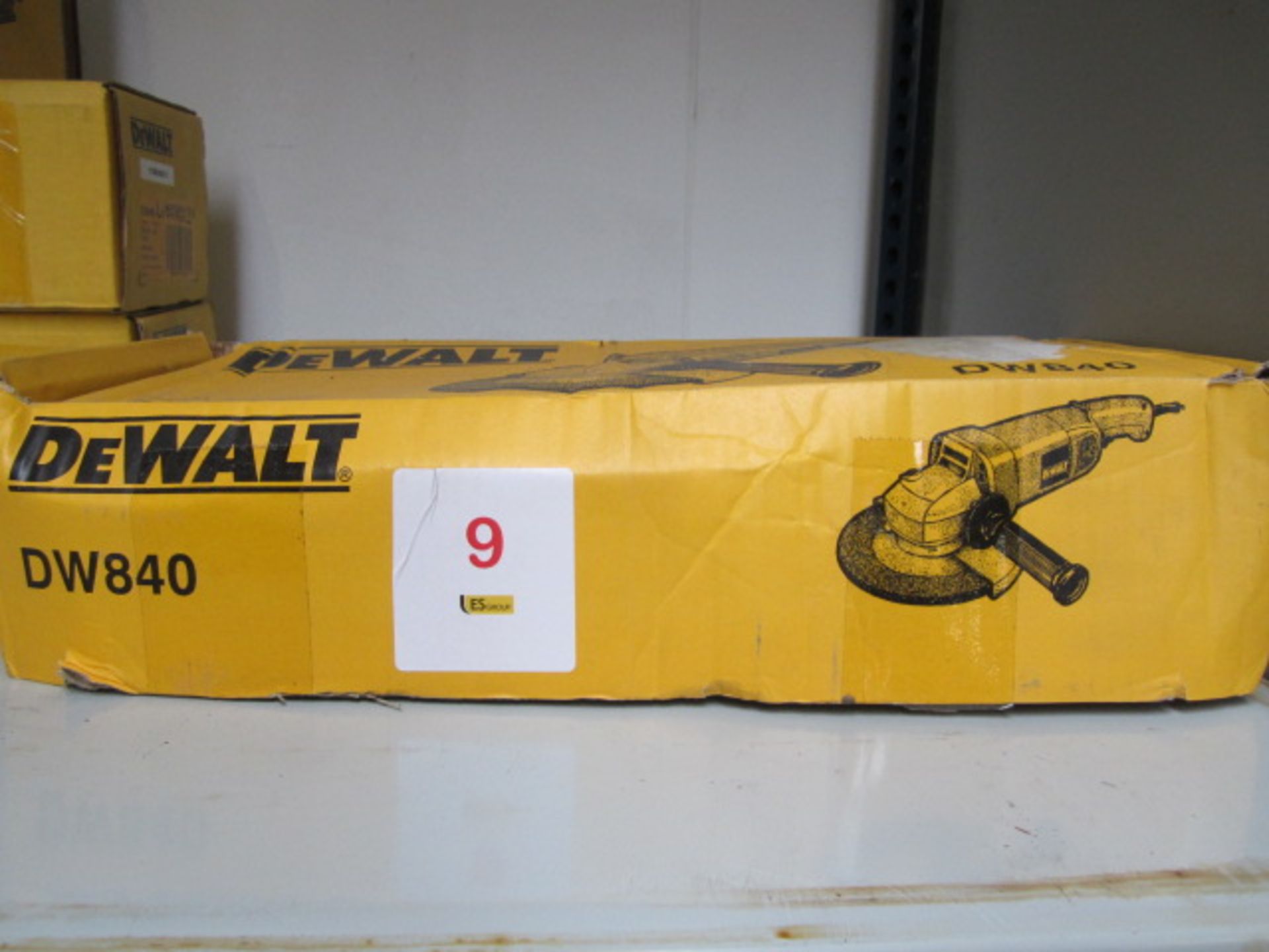 Dewalt DW840 9" angle grinder 1800w, 110v