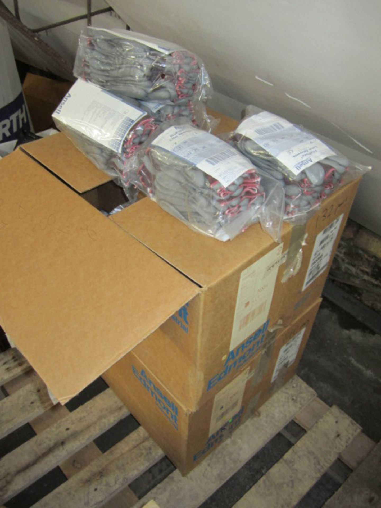 Pallet of assorted gloves including Ansell Sensilite, Ansell Hy Flex - Image 3 of 5