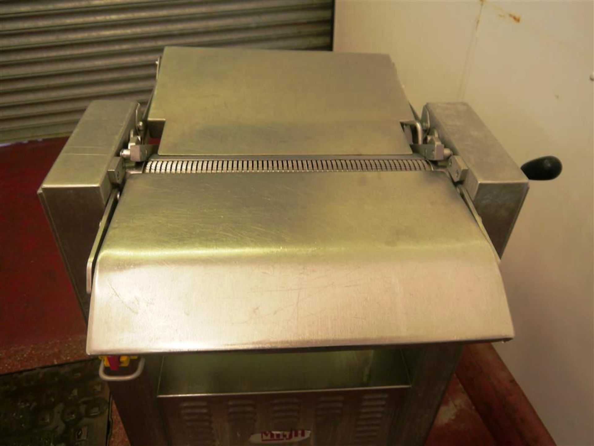 Cretel type 365 stainless steel mobile skinning machine (1993) - Image 2 of 11