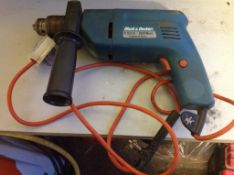 Blacker & Decker 500W D152G 240v mains powered hammer drill & chuck key