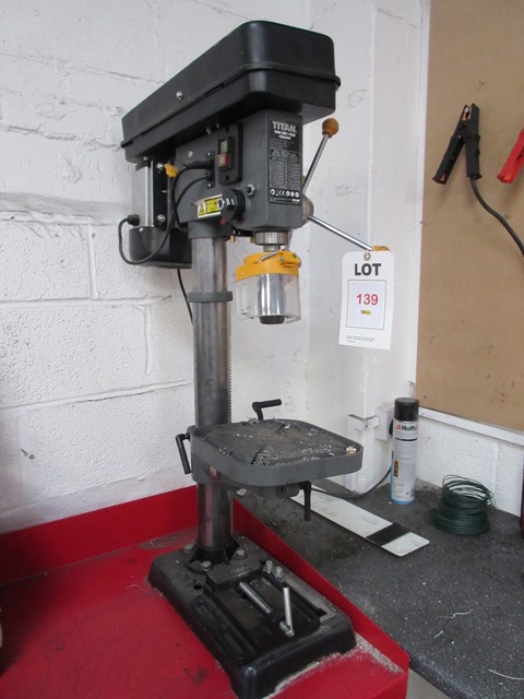 Titan 700w drill press, model 