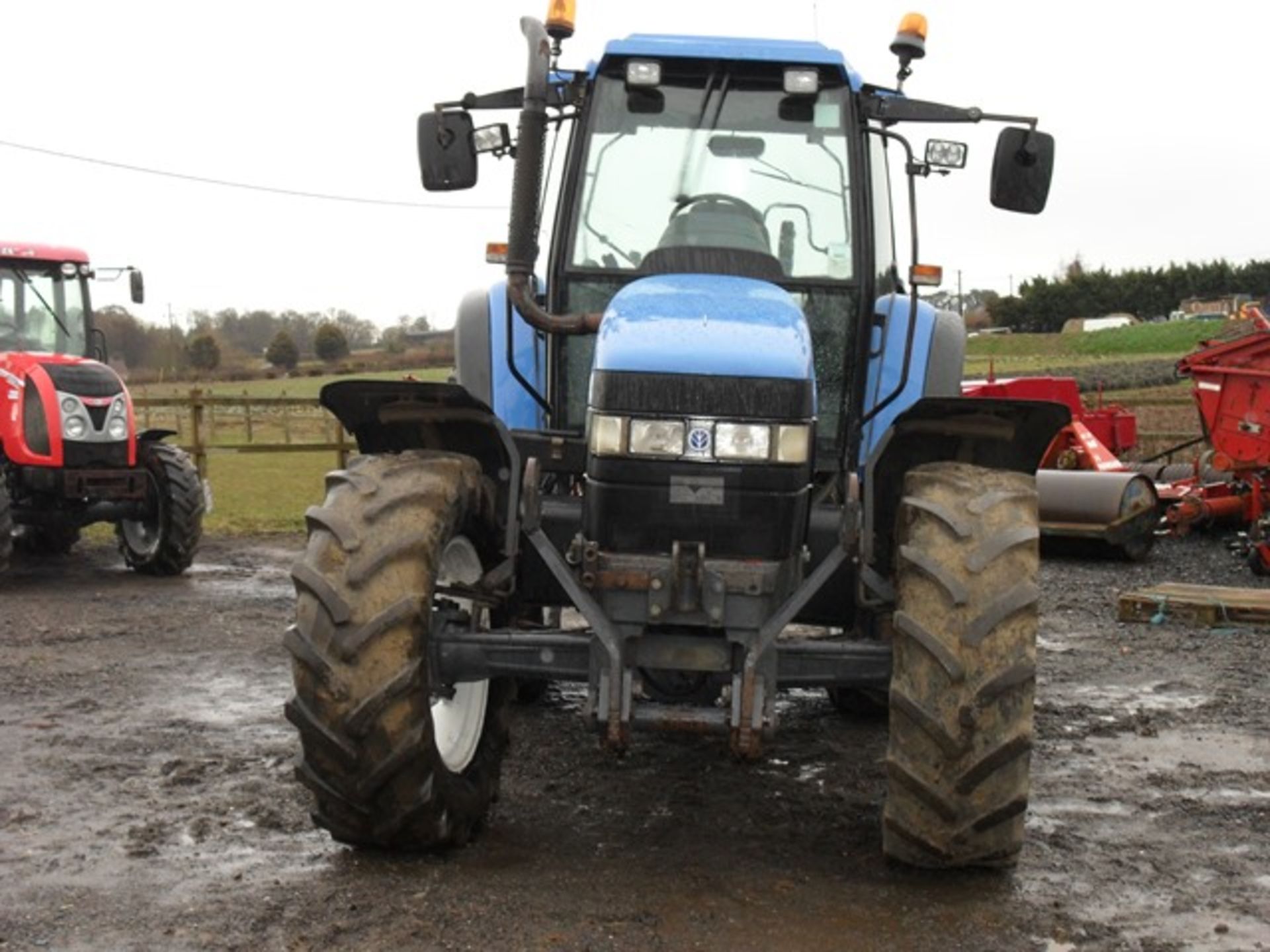 New Holland TM135, 40k Range Command, air con, air seat, Front linkage, 4 spools, Registration no. - Image 4 of 6