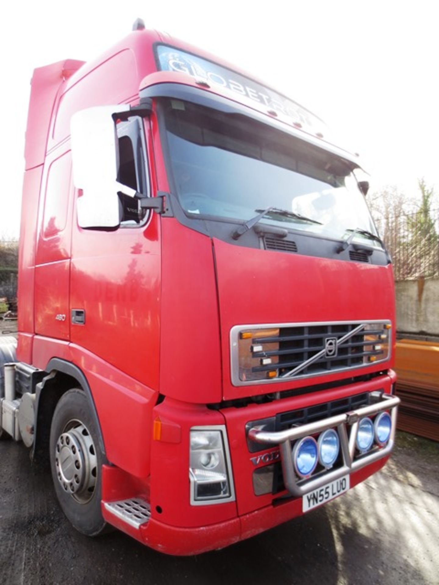Volvo FH12 460 Globetrotter XL, double sleeper cab 6x2 tractor unit, Registration No. YN55 LUO, Year - Image 2 of 15