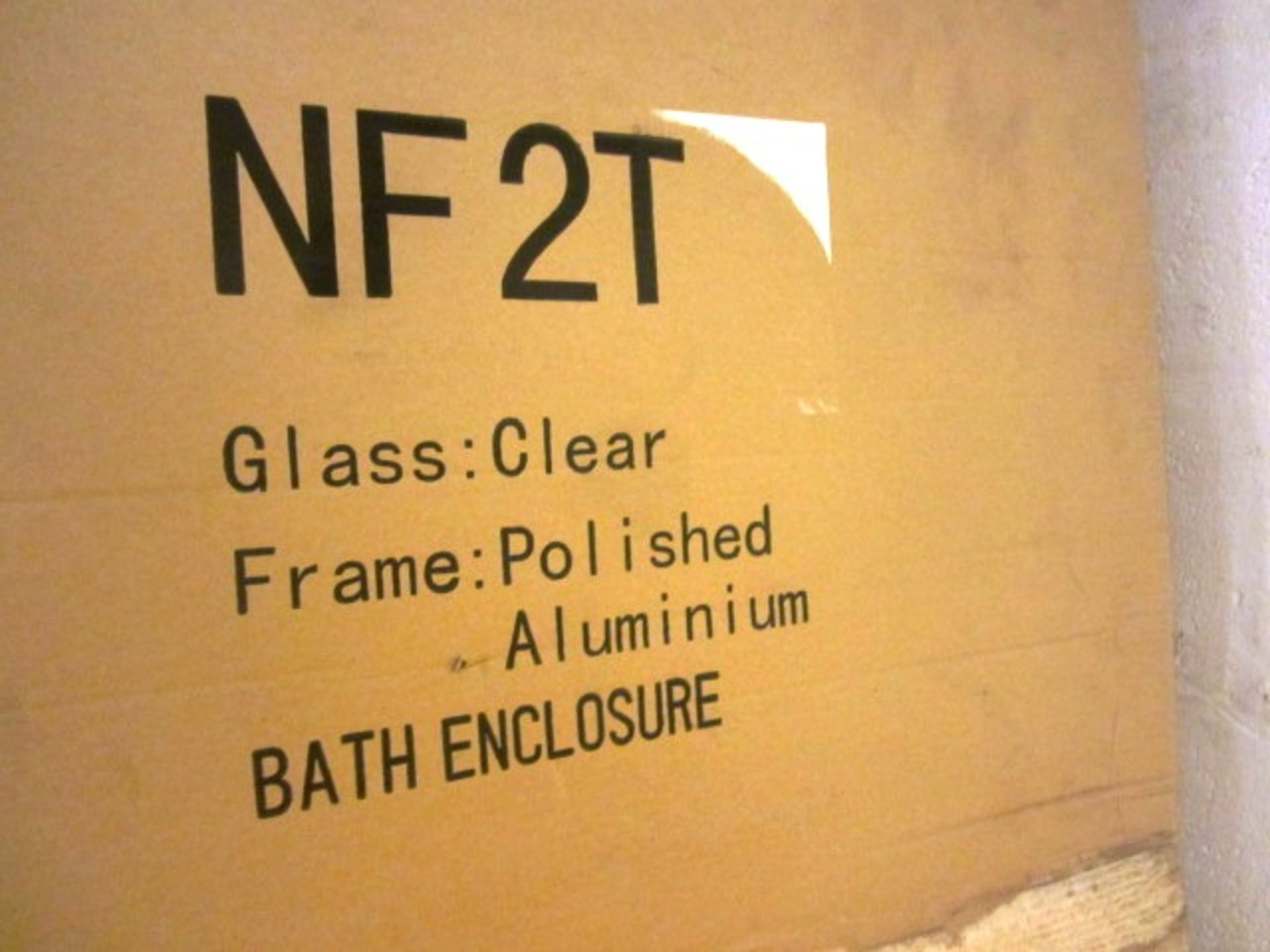 Polished aluminium clear glass bath enclosure, 1200mm x 800mm - Image 2 of 3