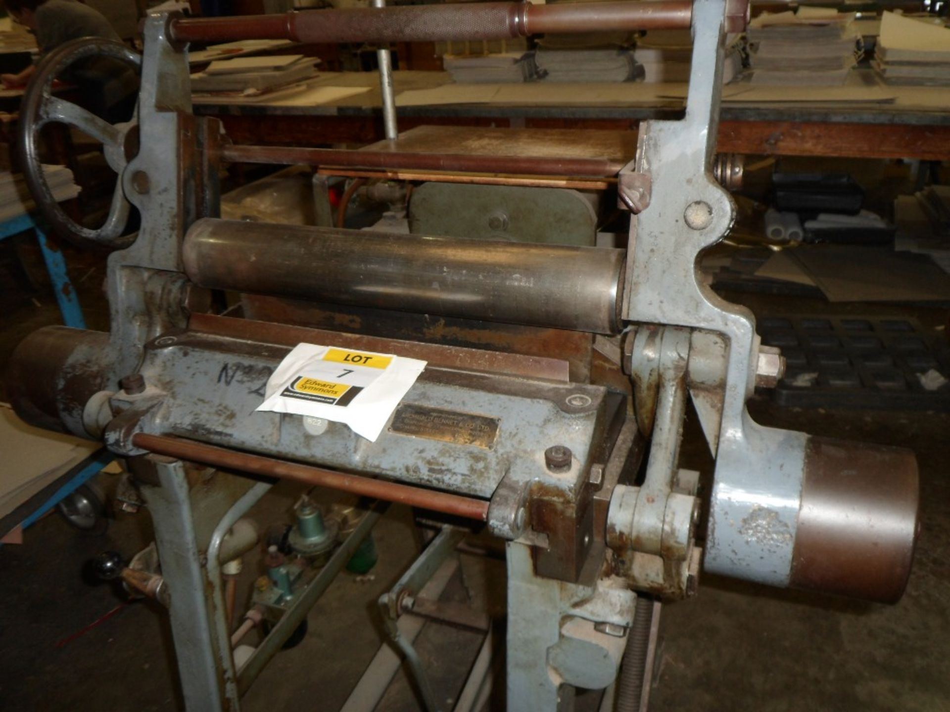 Archibald Bennet 18" wide hand jointing machine (located at Falkirk) - Image 3 of 5