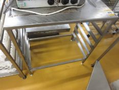 Stainless steel table with 5 tray rails under, (W) 825mm x (D) 500mm x (H) 900mm