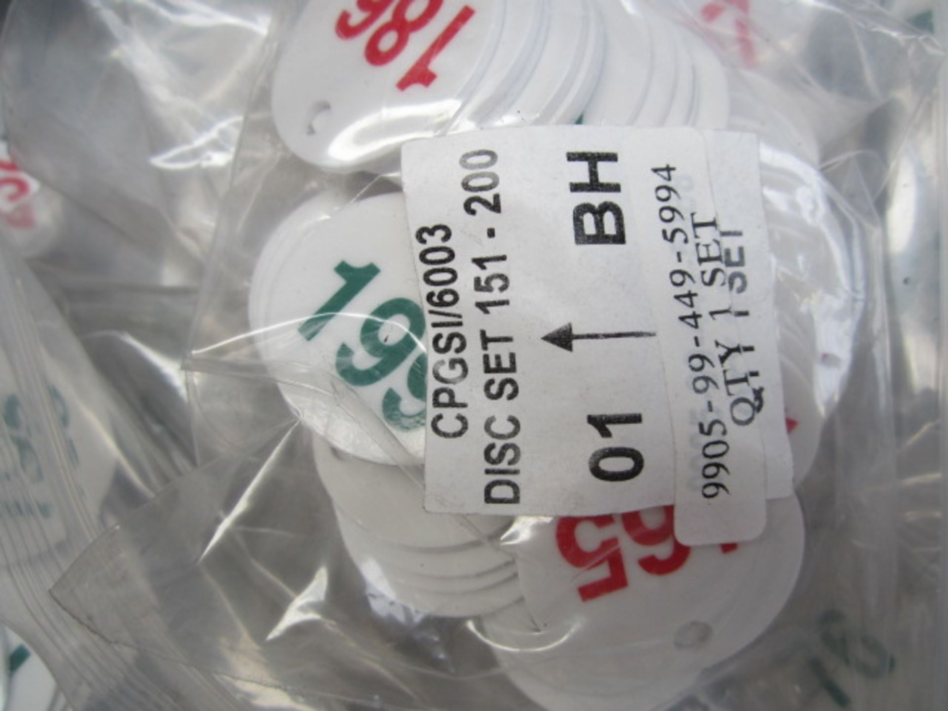 Large quantity of number tags - Image 3 of 4