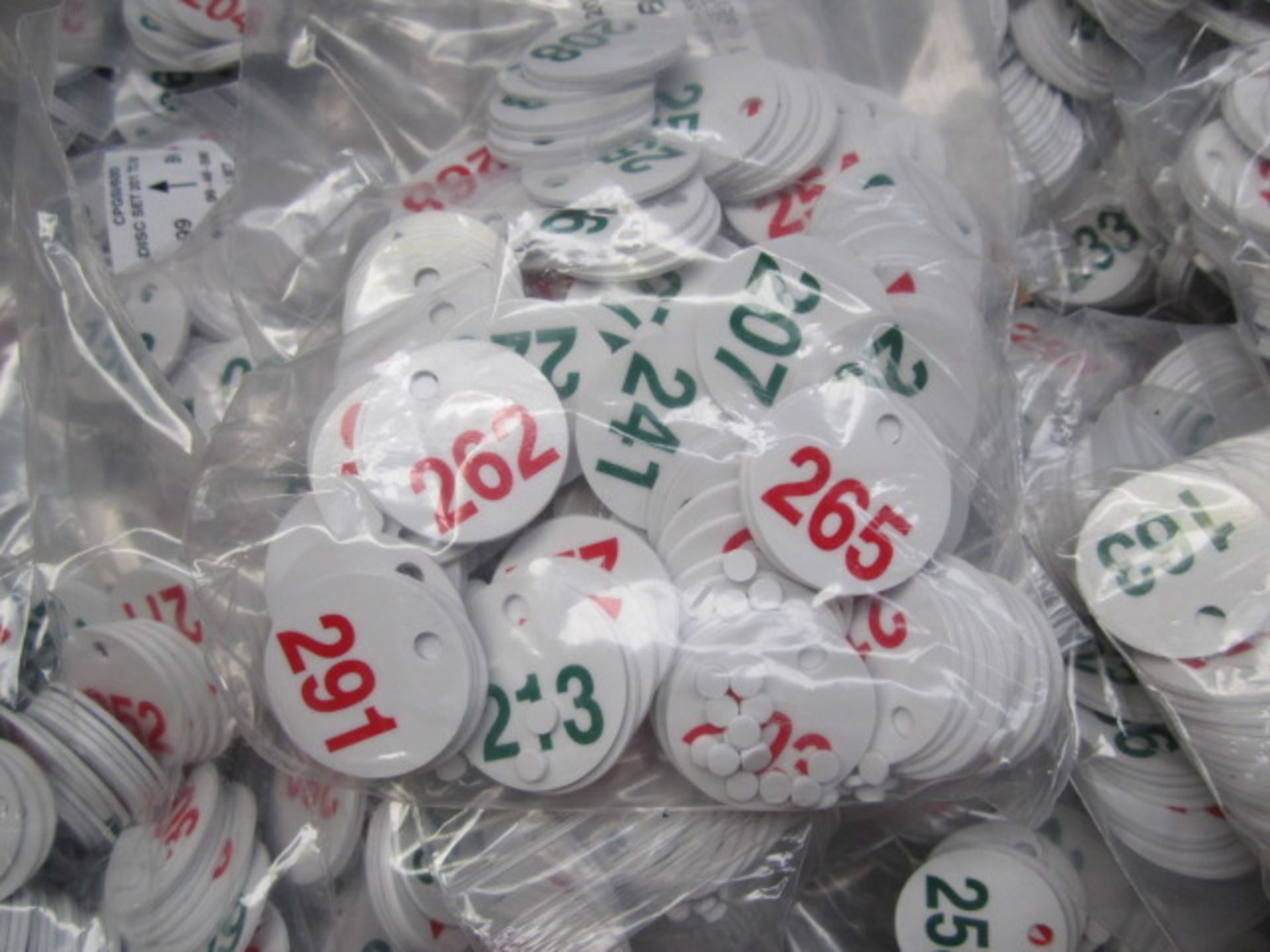 Large quantity of number tags - Image 2 of 4