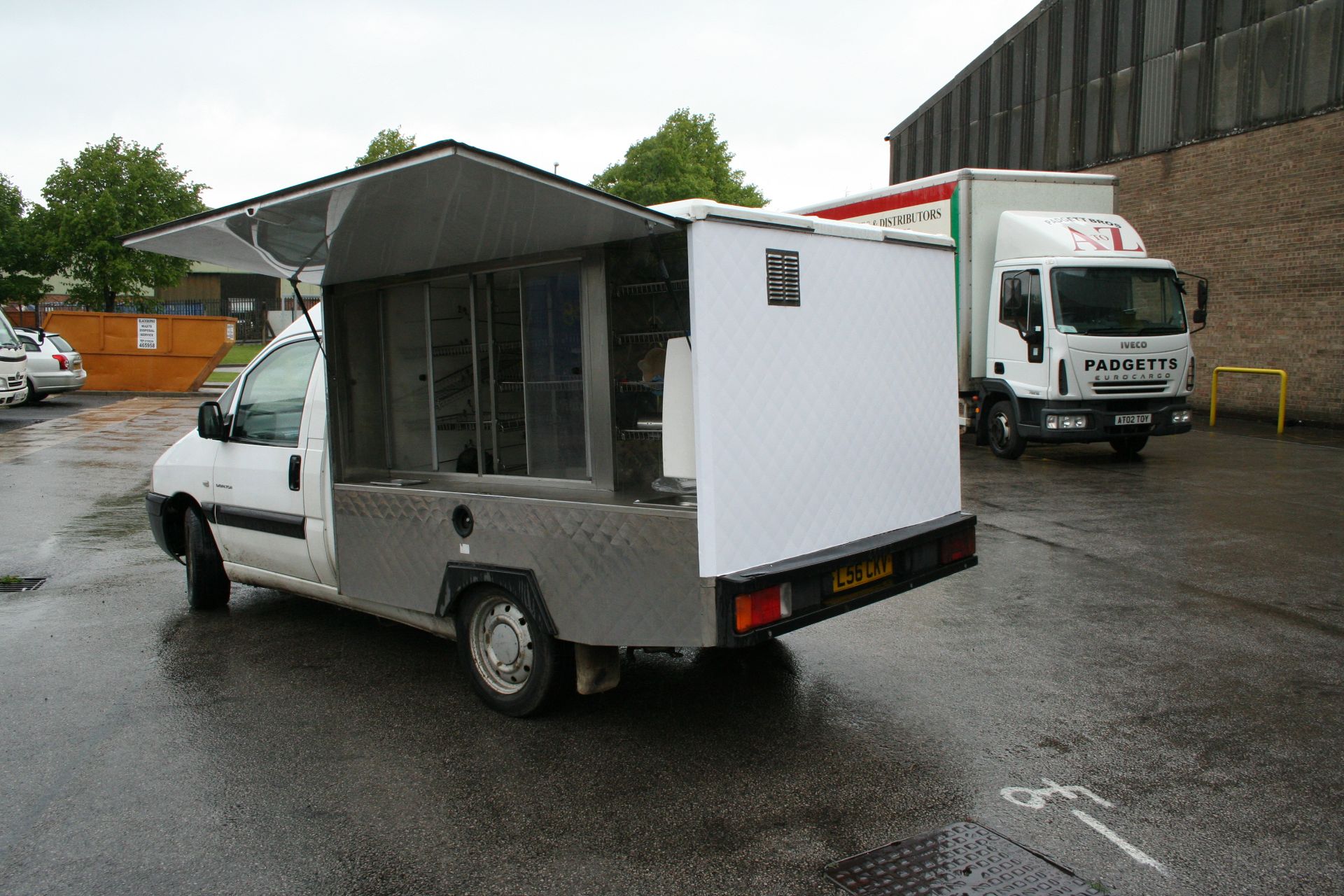 Jiffy Panino  mobile catering van based on Citroen Despatch 900 Ddi SWB chassis, registration number - Image 5 of 9