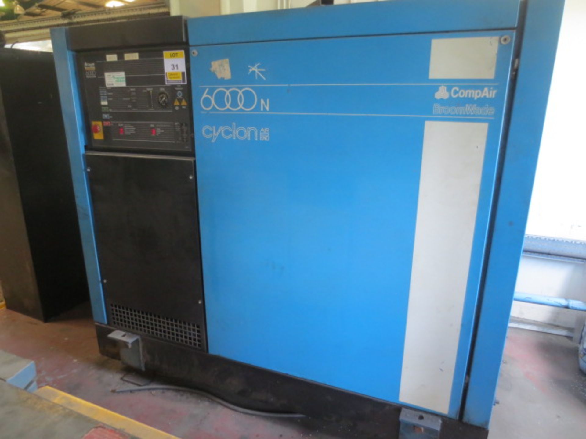 Broom wade Model 6000N cylolan packaged air compressor, Serial No F140/0105, total hour 99982 load