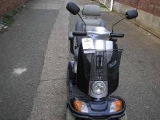 Kymco Maxi L Fort electric mobility scooter, (Second Class) with key, no batteries (Please Note: