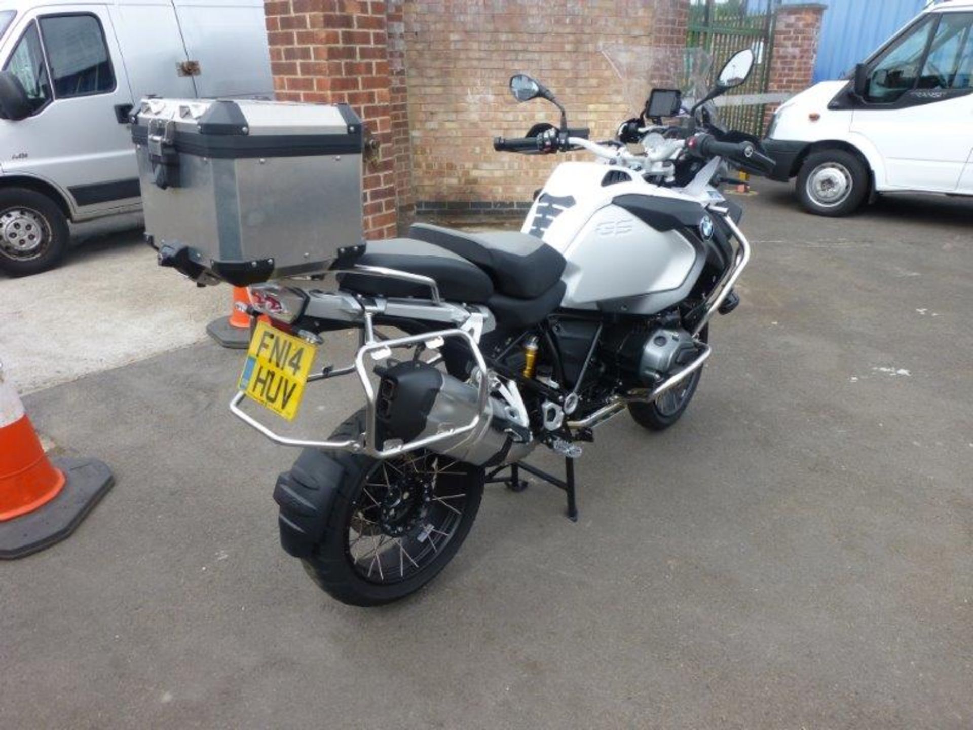 BMW R1200GS Adventure, motorcycle c/w panniers, top box, BMW Motorad Navigator V sat nav and a - Image 4 of 7