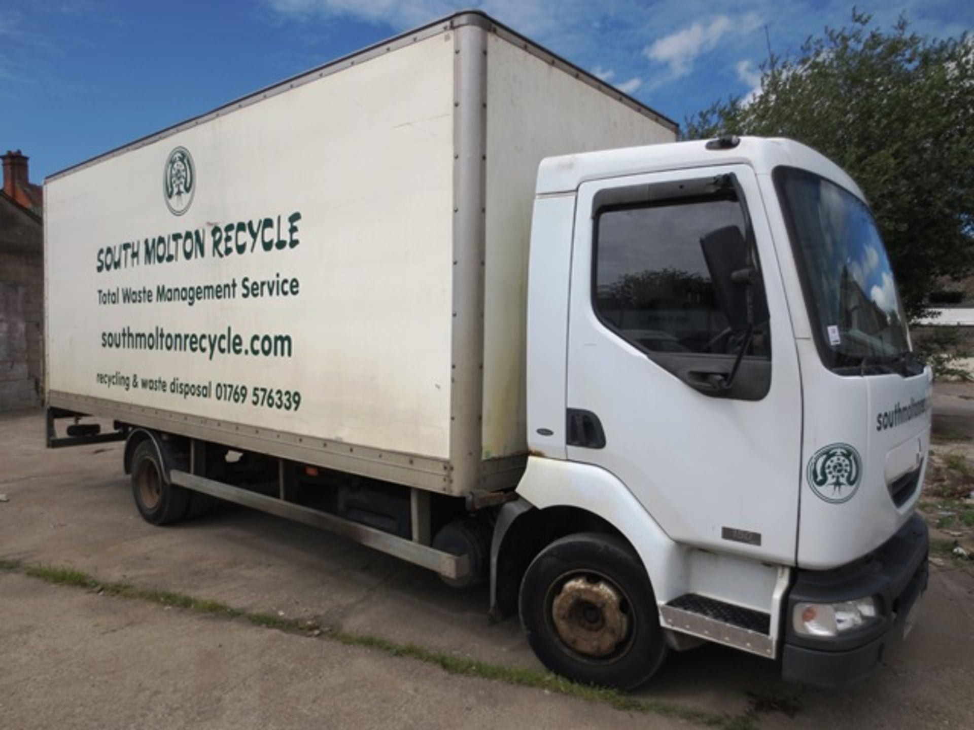 Renault 150DCI 7.5 ton box lorry, 6m body, with R&B tail lift 500kg, reg no: MV03 JKN, Recorded