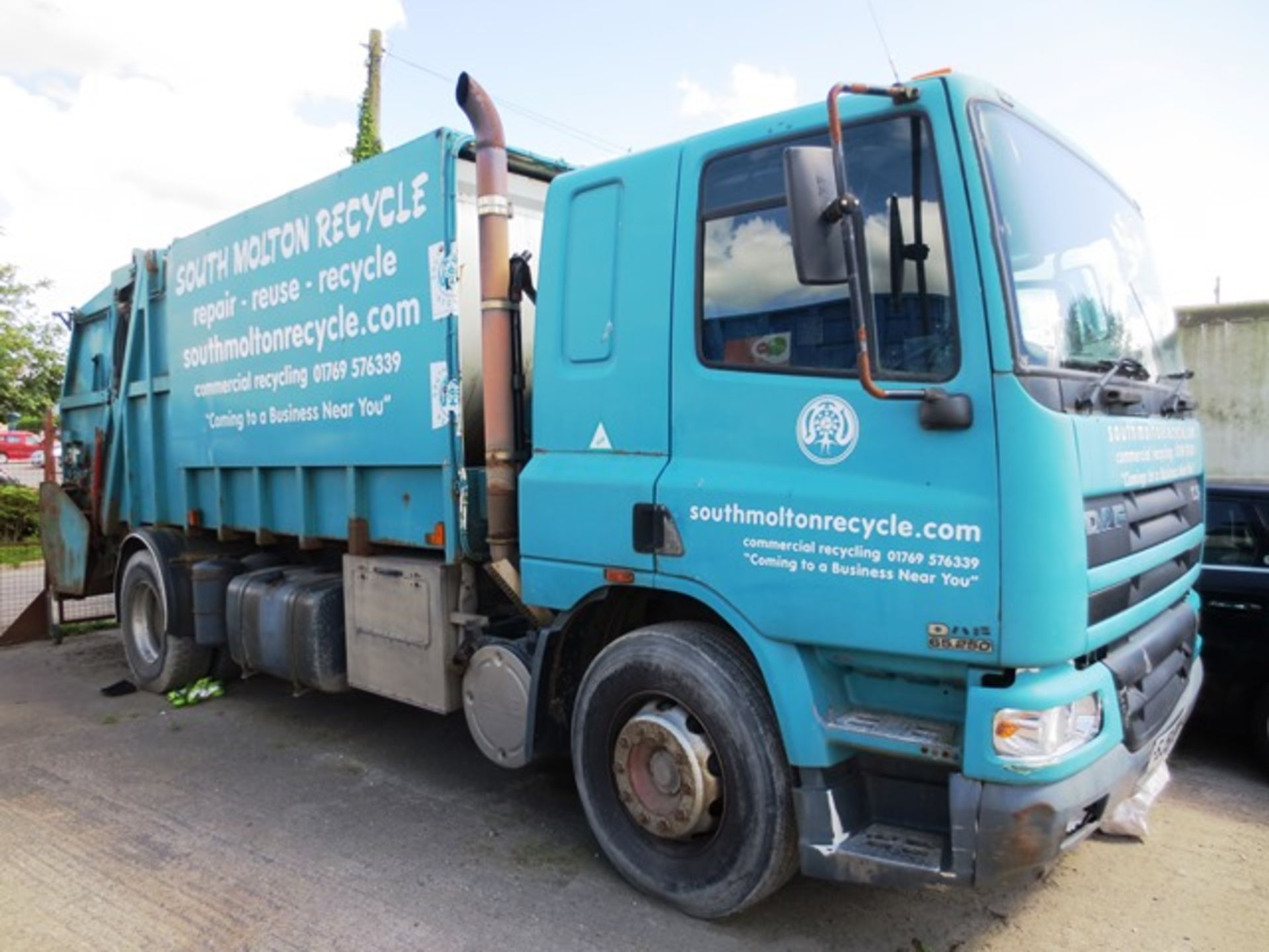 DAF CF 65.250 refuse collection vehicle, reg no: SJ51 EFH (2002), GVW 18000 kg, MOT not valid,