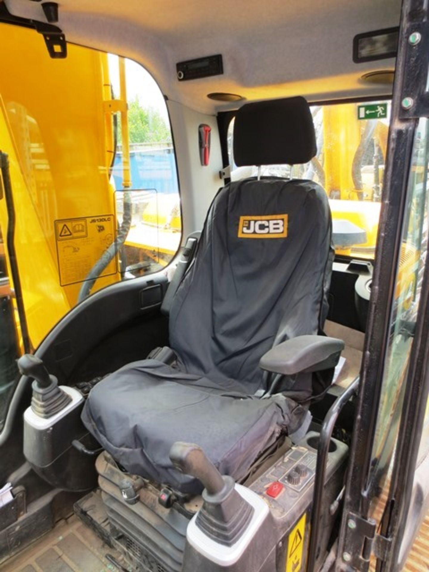 JCB JS130LC T4i IIIB steel tracked hydraulic excavator, product ID No: JCBJS13EVO2134453 (2014), - Image 15 of 19