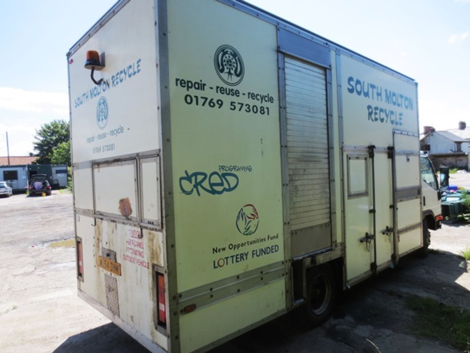 Mitsubishi Canter HD Intercooler kerbside recycling truck, fitted Trucksmith body, with integrated - Image 5 of 11