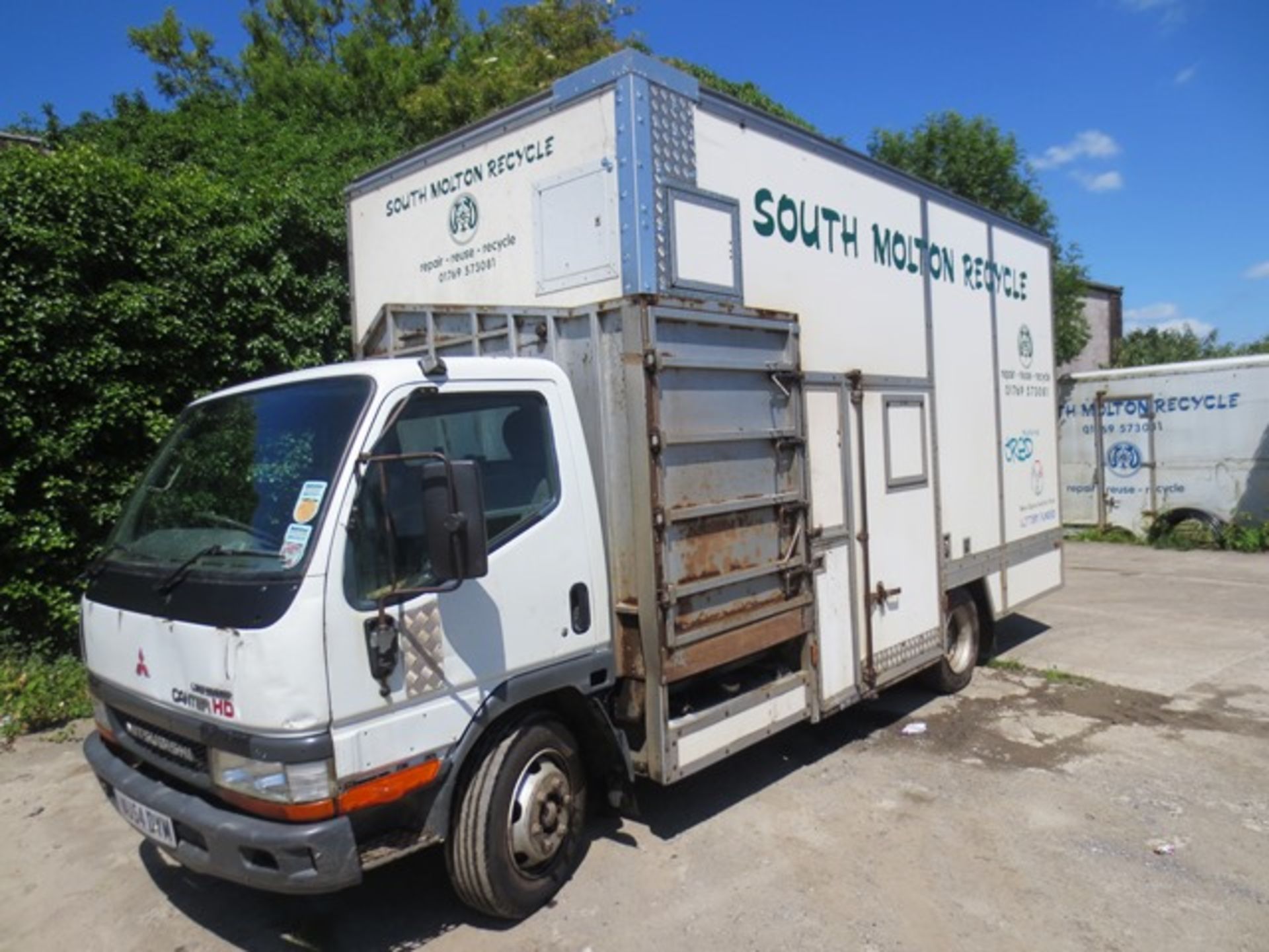 Mitsubishi Canter HD Intercooler kerbside recycling truck, fitted Trucksmith body, with integrated - Image 3 of 11