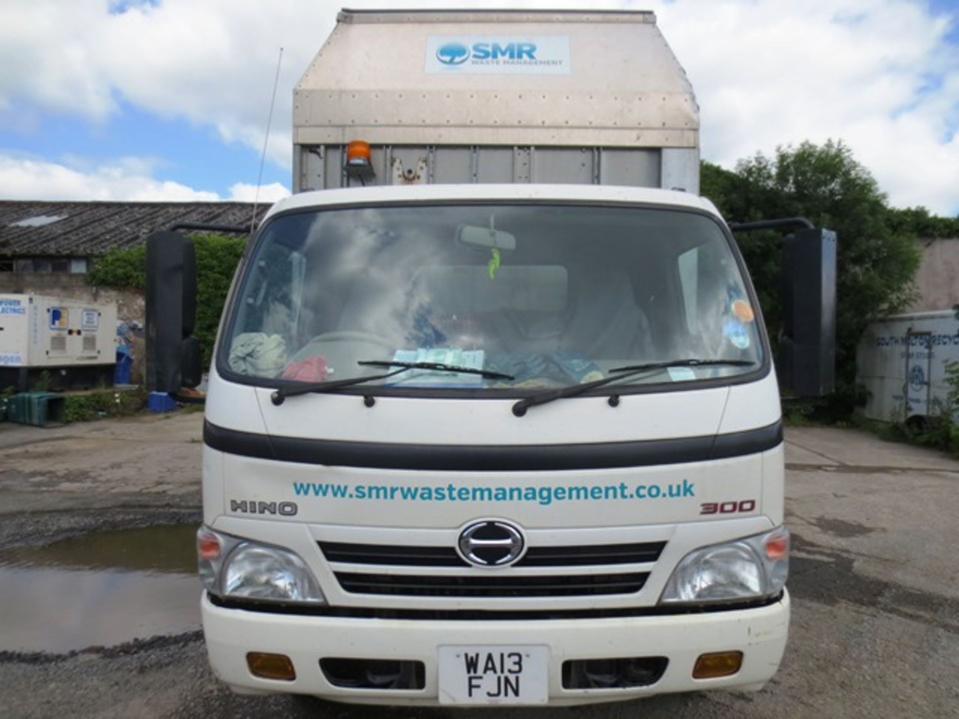 Hino 300 kerbside recycling truck, fitted Trucksmith body, with integrated compactor, fitted - Image 11 of 13