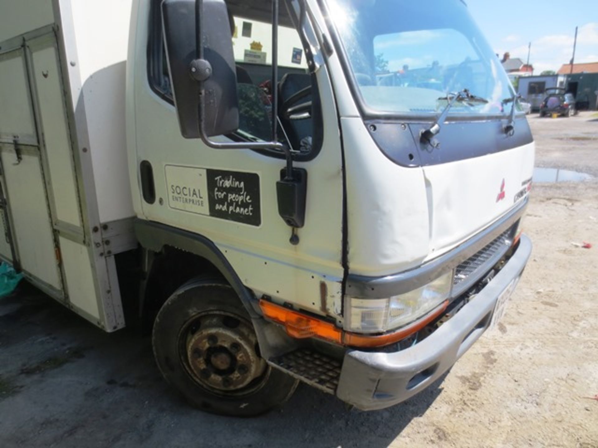 Mitsubishi Canter 75 kerbside recycling truck, 5.5m (approx) body, reg no: WX05 XVW (2005), Recorded - Image 17 of 18