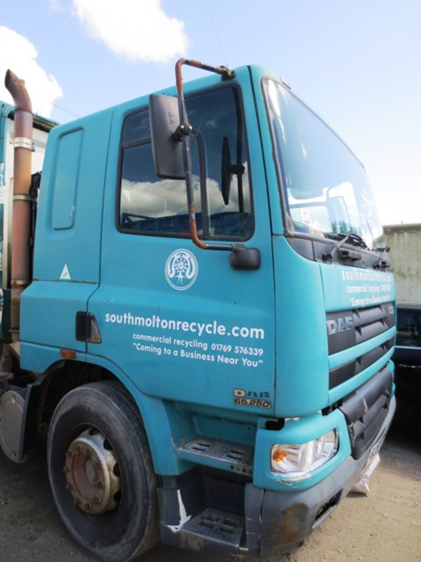 DAF CF 65.250 refuse collection vehicle, reg no: SJ51 EFH (2002), GVW 18000 kg, MOT not valid, - Image 2 of 10