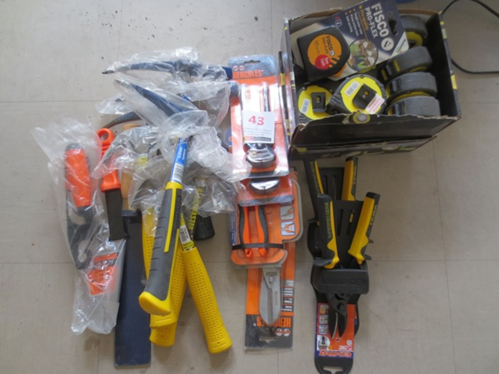 Assorted workmans tools including: tape measurers, slating/roofing hammers, pinchers, snipes, etc.