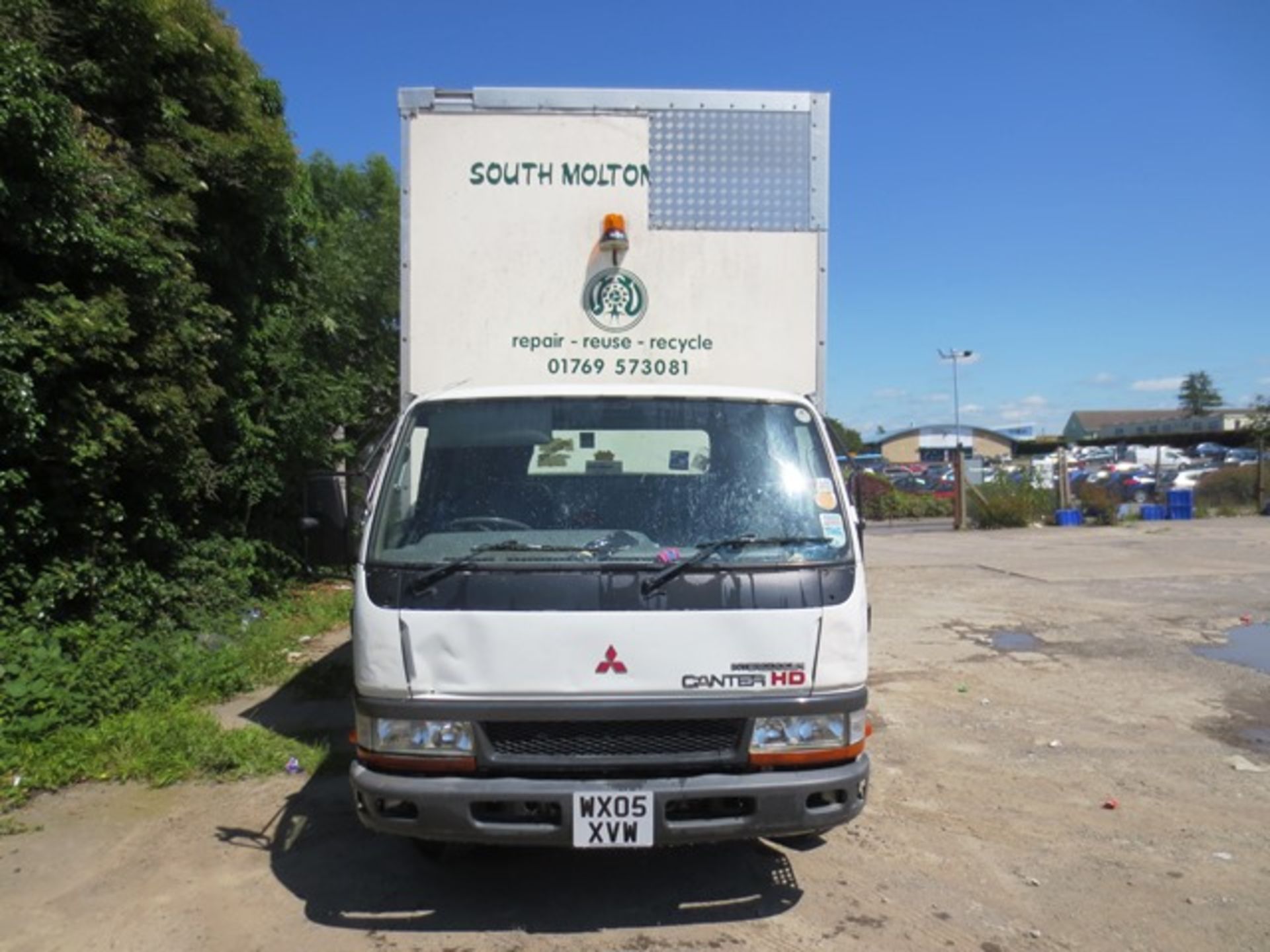 Mitsubishi Canter 75 kerbside recycling truck, 5.5m (approx) body, reg no: WX05 XVW (2005), Recorded - Image 5 of 20