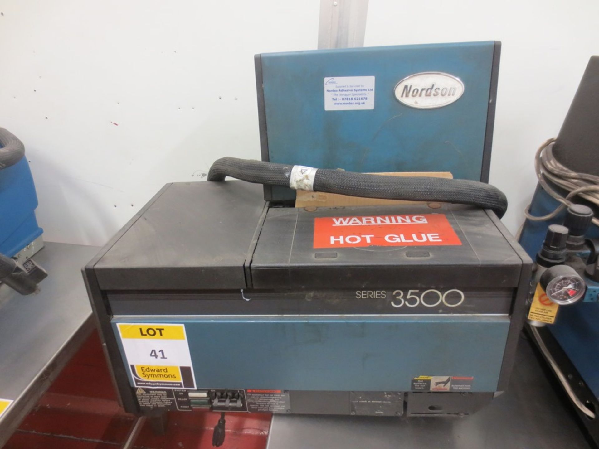 Nordson Model 3500v glue dispenser, hot melt AN0569-701