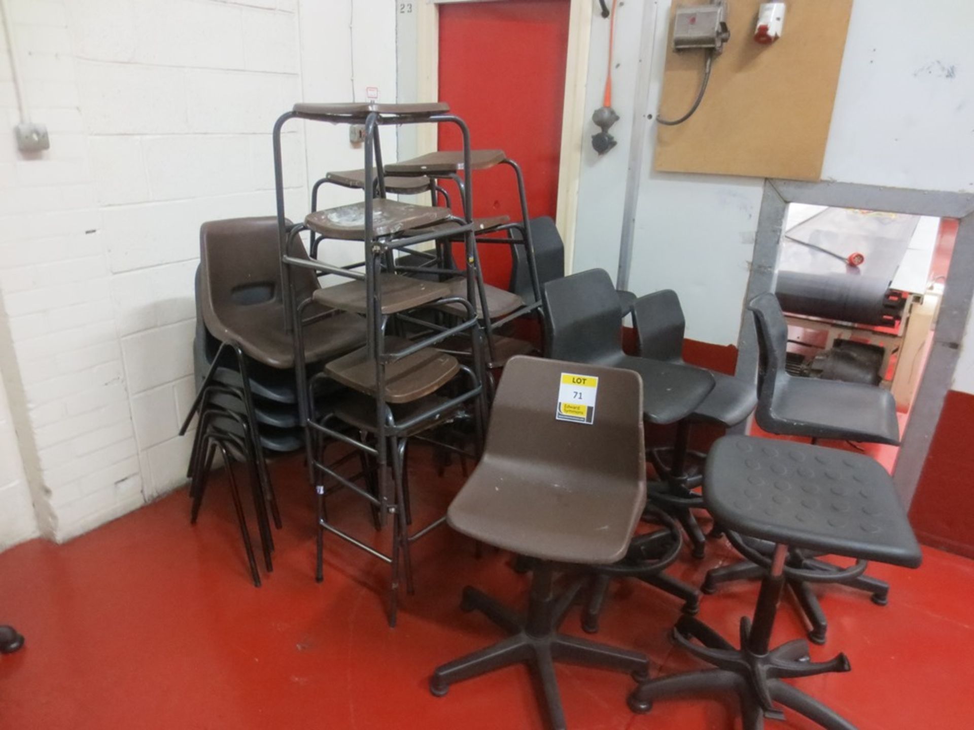 20 assorted steel chairs  as lotted - Image 2 of 2