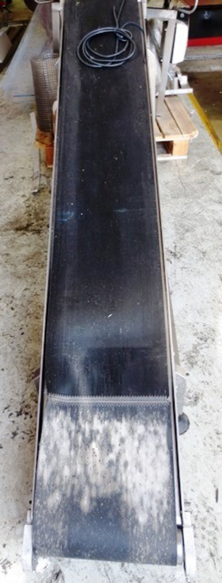 Un-named powered belt conveyor, approx 1950mm length, max width: 300mm, max height: 900mm