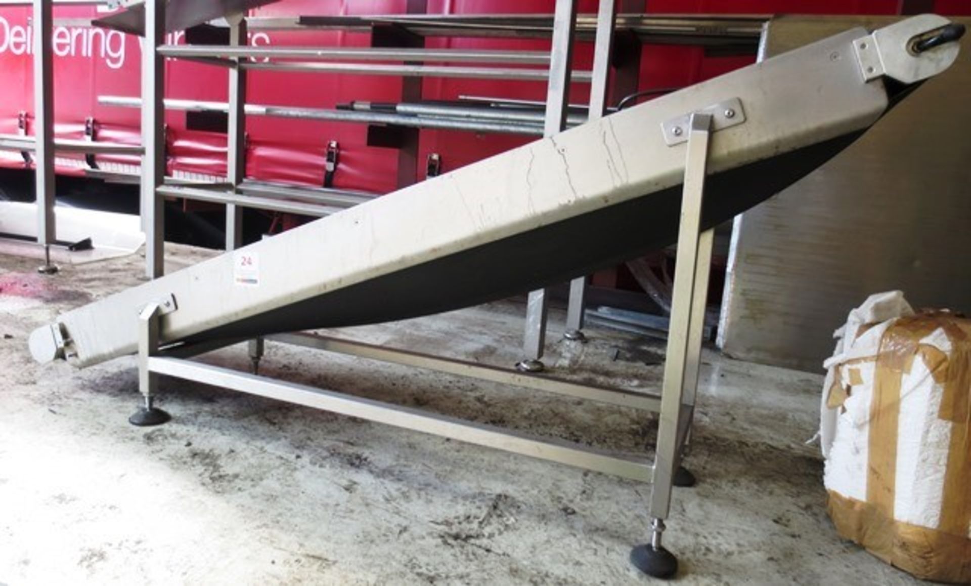 Un-named powered belt conveyor, approx 1950mm length, max width: 300mm, max height: 900mm - Image 4 of 4