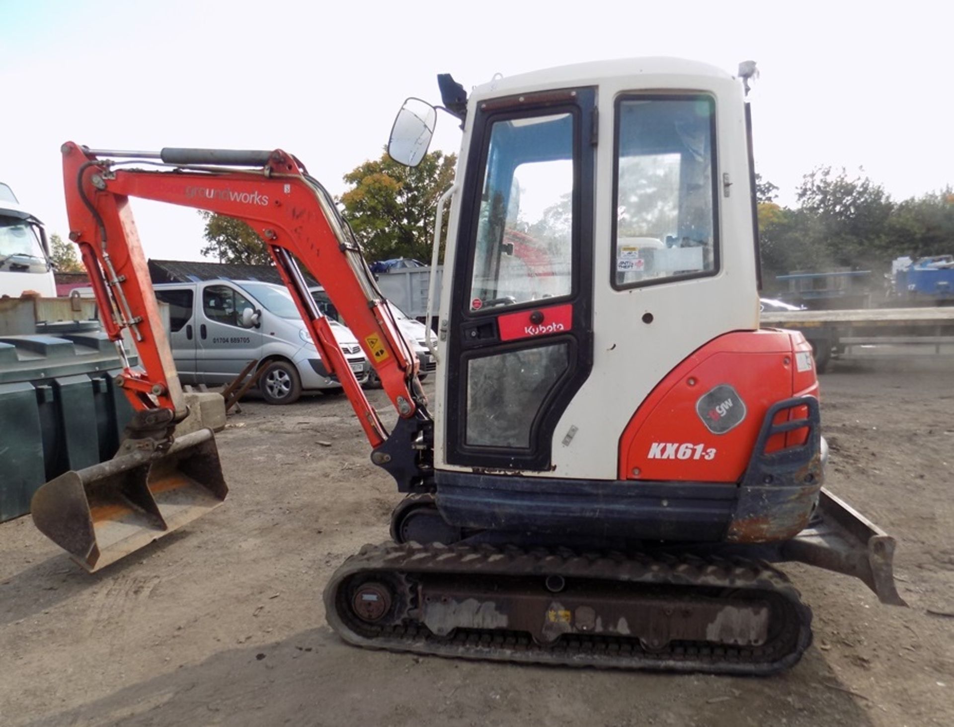 Kubota KX61-3 mini excavator, 2,750 hours, S/No. 78618, Year 2011  on rubber tracks with dozer blade - Image 5 of 8