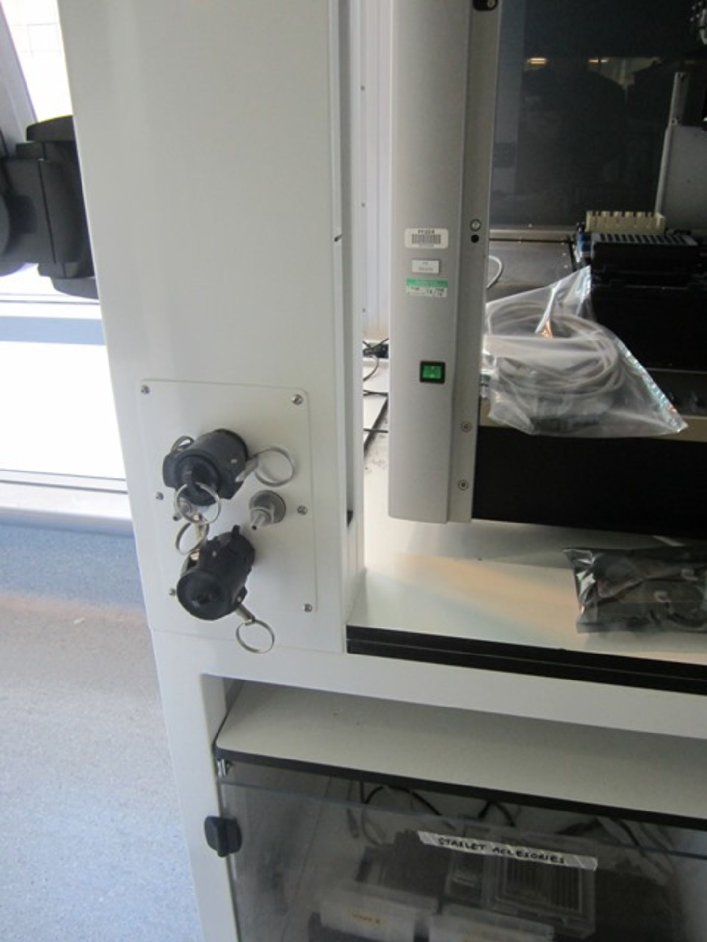 Hamilton MicroLab Starlet enclosured robotic plate handler, CS enclosured chemcap filter, large - Image 8 of 10